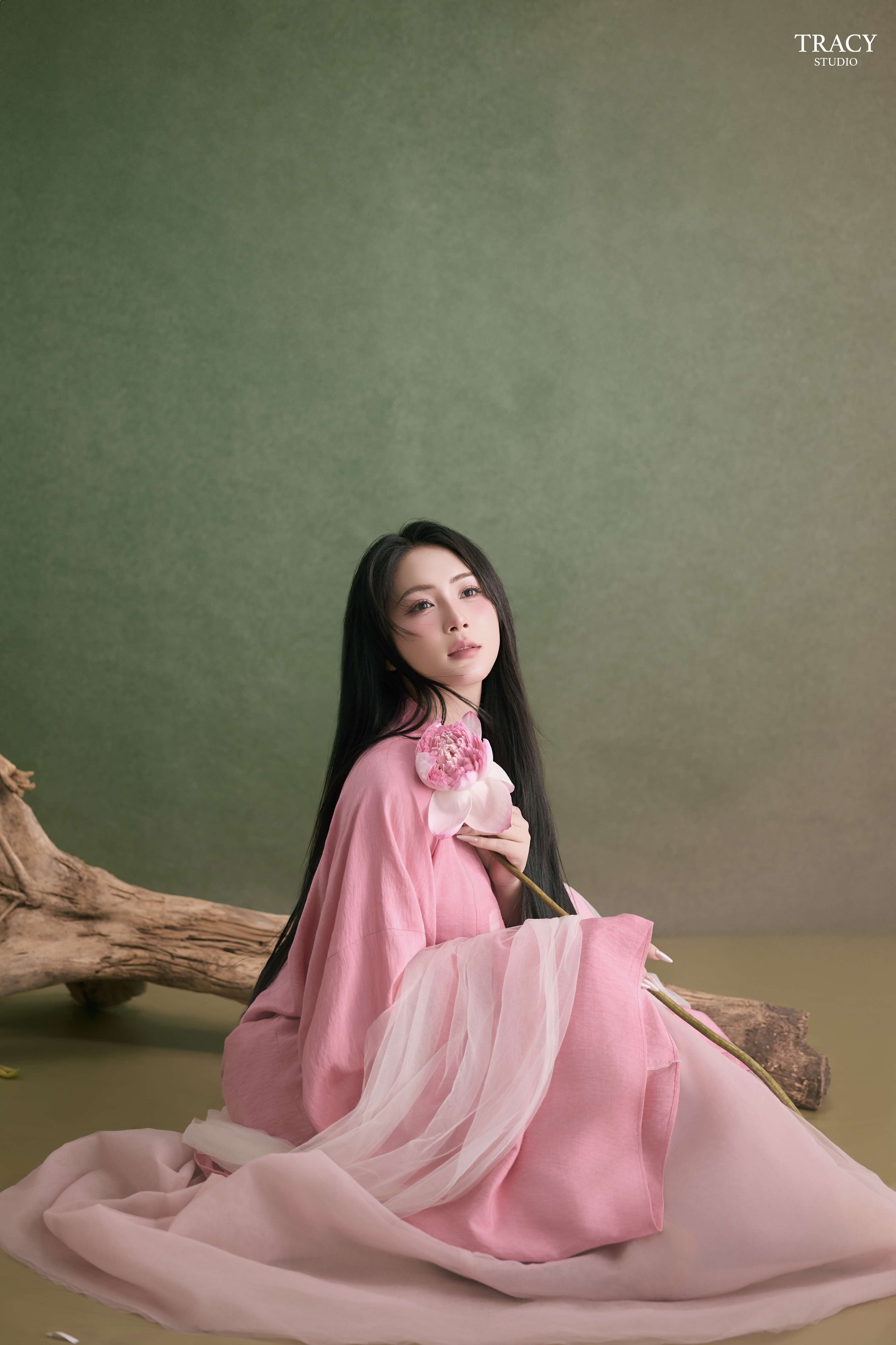 frontend/img/gallery/concept-sen/tracy-studio-chup-concept-sen-hang (8).jpg